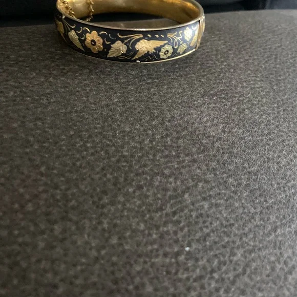 Spanish Black and Gold Floral Bangle - Picture 3 of 3
